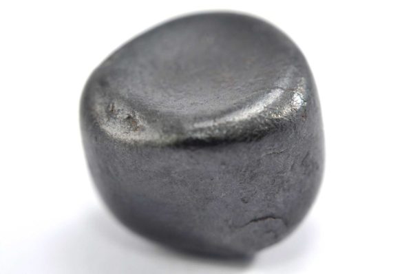 Iron meteorite 18.8 gram macro photography 08
