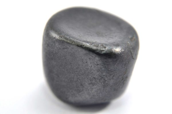 Iron meteorite 18.8 gram macro photography 07