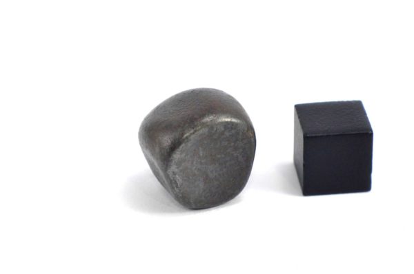 Iron meteorite 16.1 gram wide photography 11