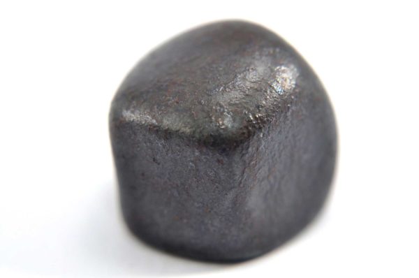 Iron meteorite 16.1 gram macro photography 04