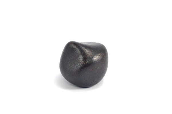 Iron meteorite 18.0 gram wide photography 06