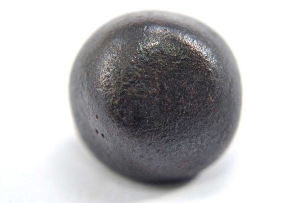 Iron meteorite 18.0 gram macro photography 14