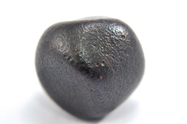 Iron meteorite 18.0 gram macro photography 05