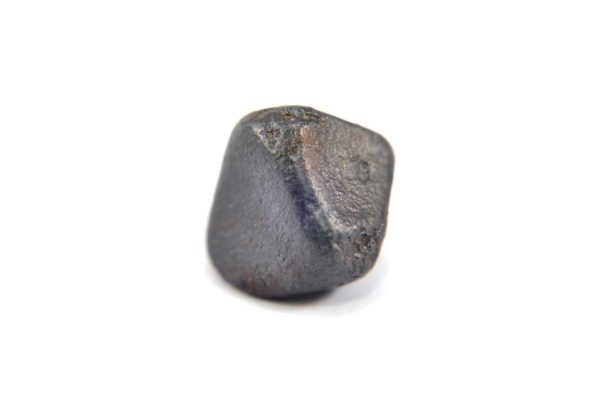 Iron meteorite 5.4 gram macro photography 11