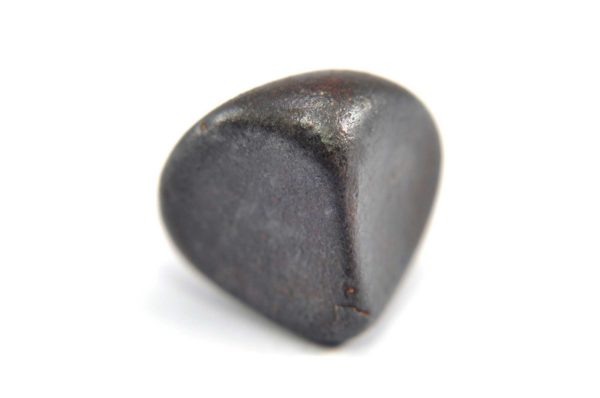 Iron meteorite 17.5 gram macro photography 02