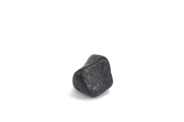 Iron meteorite 6.9 gram wide photography 02