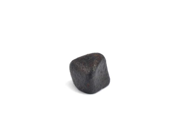 Iron meteorite 6.9 gram wide photography 01