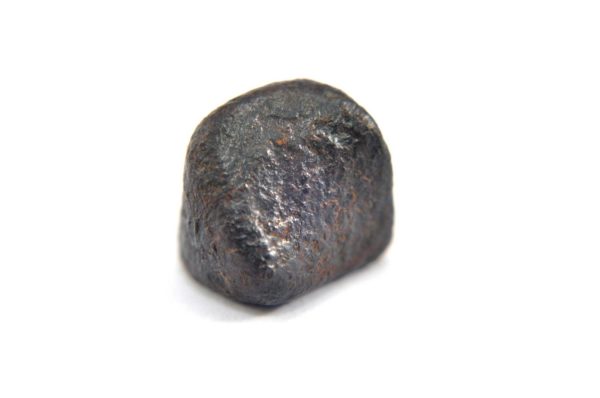 Iron meteorite 6.9 gram macro photography 03