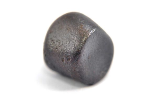 Iron meteorite 17.4 gram macro photography 04