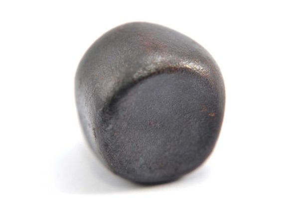 Iron meteorite 26.6 gram macro photography 14