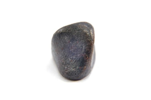 Iron meteorite 6.9 gram macro photography 01
