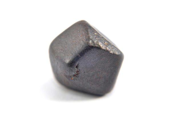 Iron meteorite 15.1 gram macro photography 15