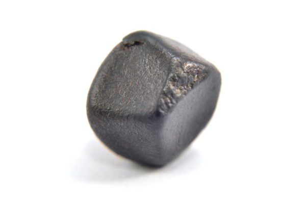 Iron meteorite 15.1 gram macro photography 03