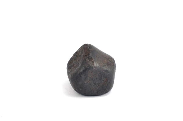 Iron meteorite 14.0 gram wide photography 01