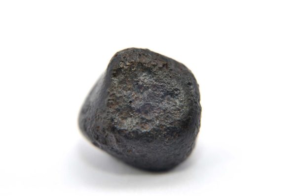 Iron meteorite 14.0 gram macro photography 02