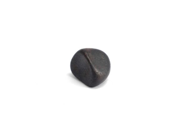Iron meteorite 5.8 gram wide photography 01
