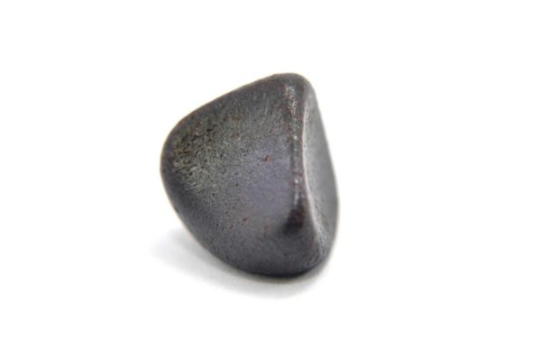 Iron meteorite 5.8 gram macro photography 02
