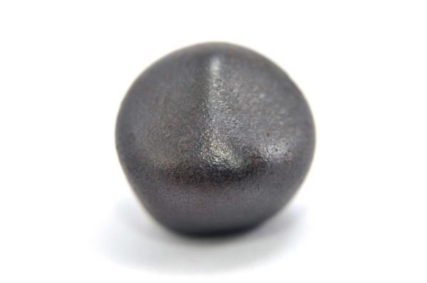 Iron meteorite 18.1 gram macro photography 01