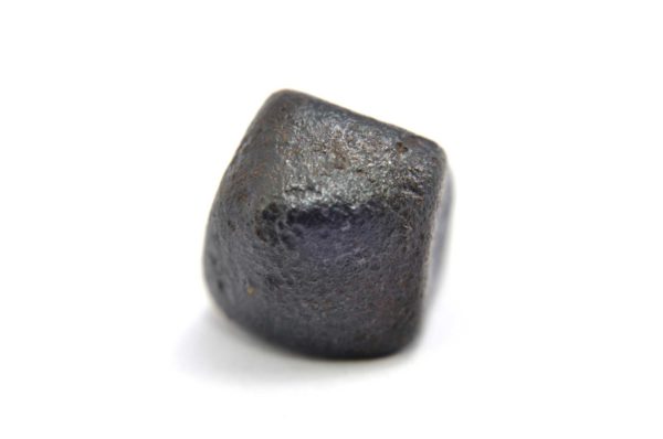 Iron meteorite 11.9 gram macro photography 05