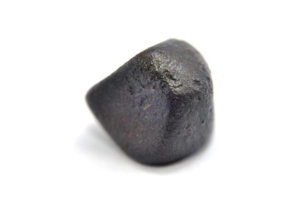 Iron meteorite 11.9 gram macro photography 04
