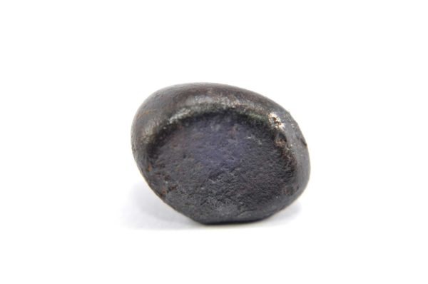 Iron meteorite 8.8 gram macro photography 02
