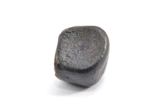 Iron meteorite 11.2 gram macro photography 13