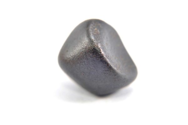 Iron meteorite 11.2 gram macro photography 13