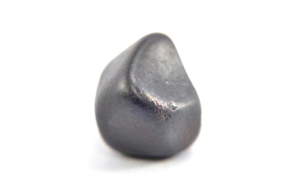 Iron meteorite 11.2 gram macro photography 03