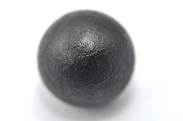 Iron meteorite 18.8 gram macro photography 04